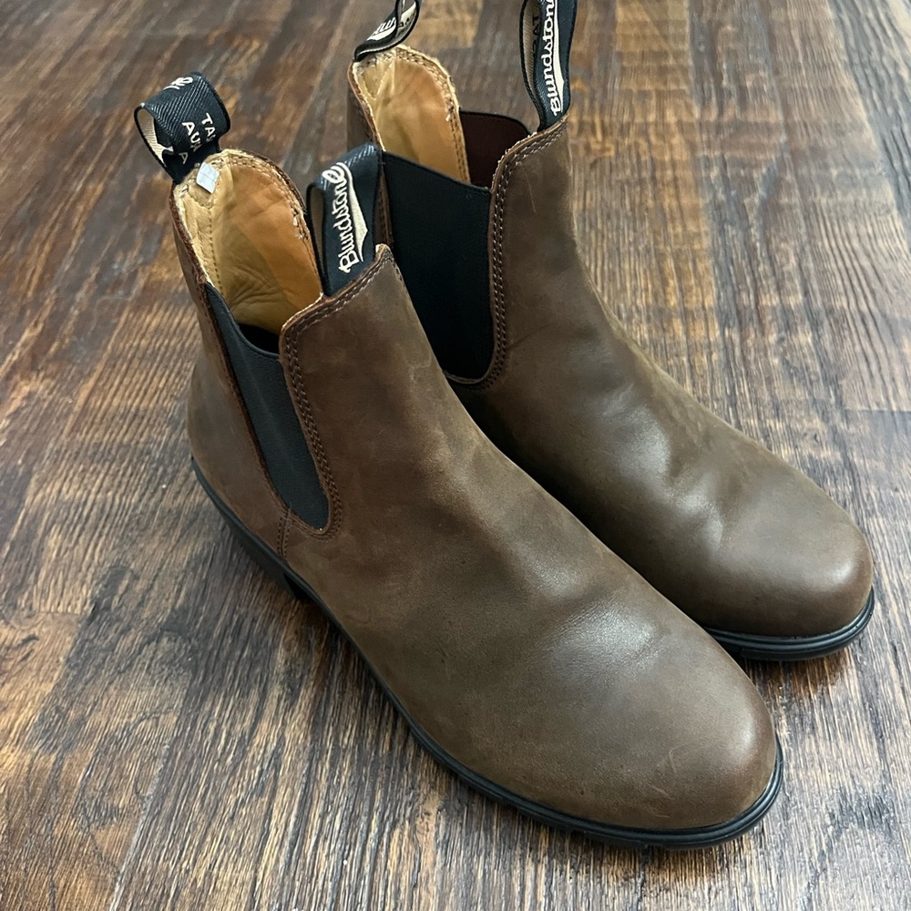 Blundstone Brown Heeled Boots